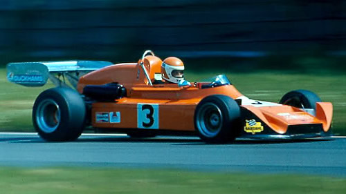 Brise pilots a Modus in the 1975 British Formula Atlantic championship.